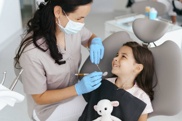 Best Dentist Open Late Near Me  in Lindsay, OK