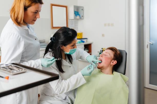 Best Broken Tooth Emergency  in Lindsay, OK